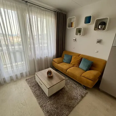 Radvan Apartment *